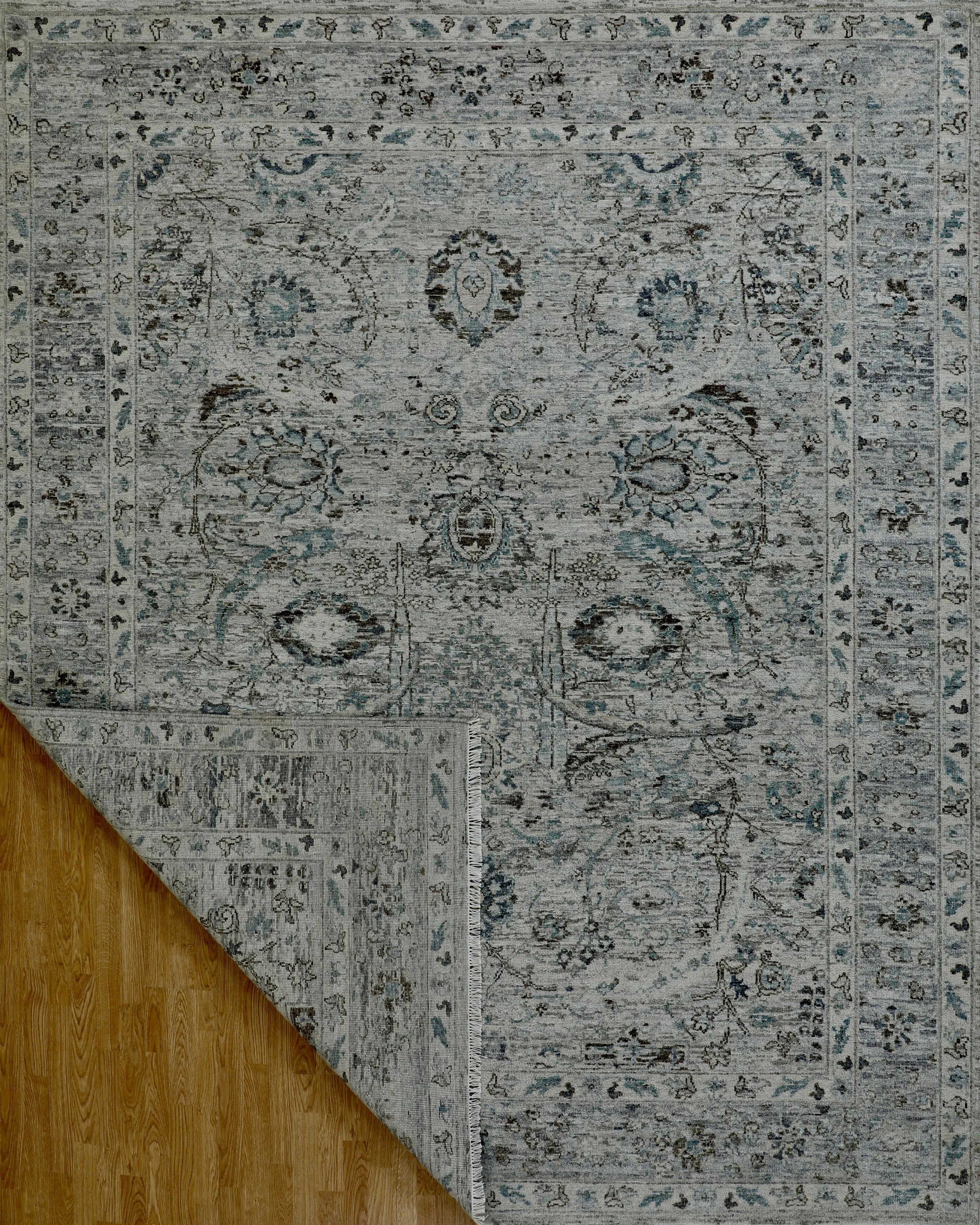 Vyanika Rug – TO-122